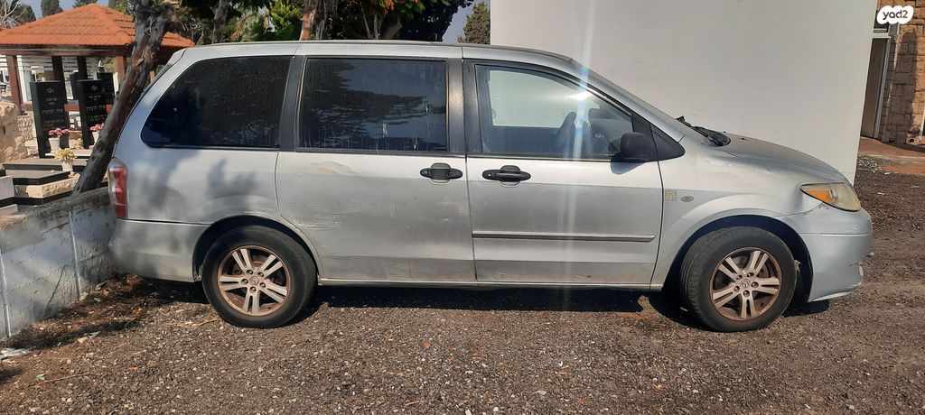 מודעת רכב מאזדה MPV