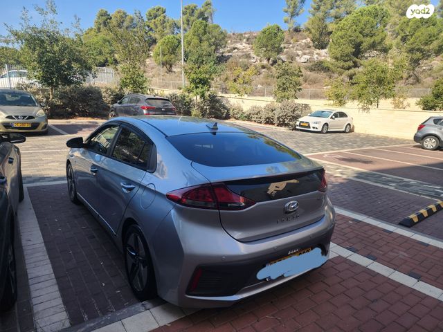 יונדאי איוניק