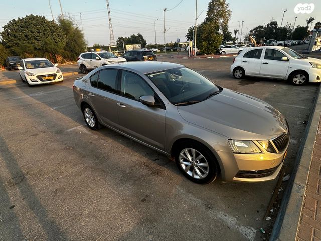 סקודה אוקטביה