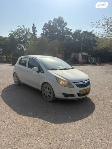 קורסה Essentia אוט׳ 1.4 (100 כ״ס)