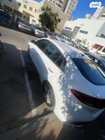 יונדאי איוניק