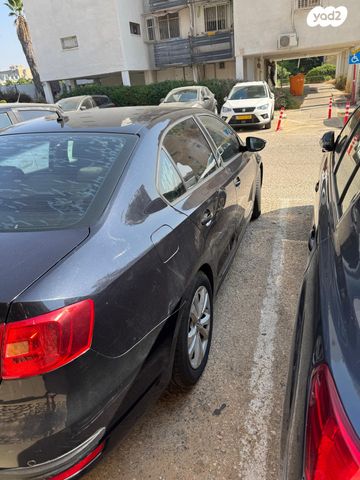 פולקסווגן ג'טה