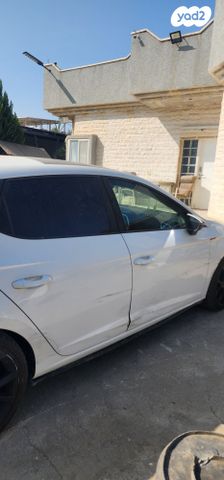 מודעת רכב סיאט לאון