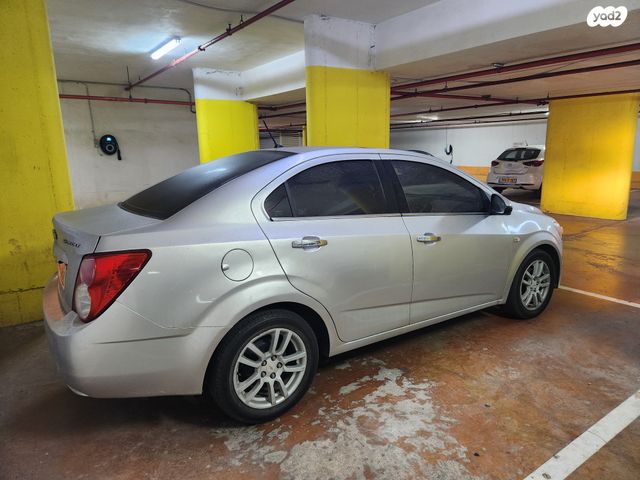 שברולט סוניק