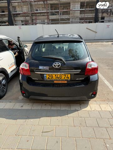 טויוטה אוריס