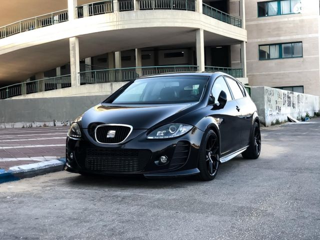 מודעת רכב סיאט לאון