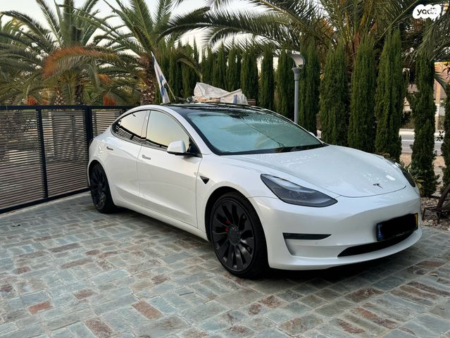 טסלה מודל 3