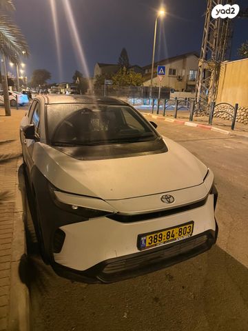 טויוטה bZ4X