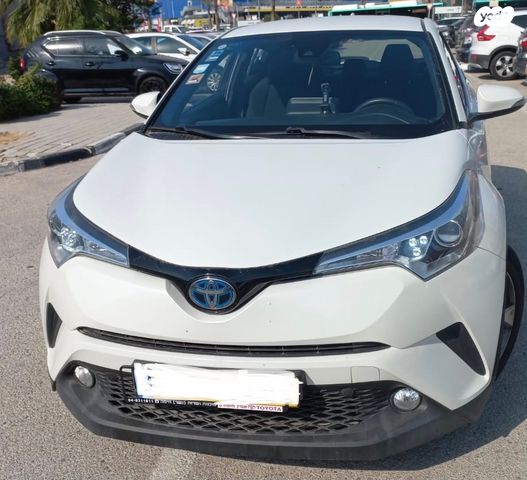 טויוטה C-HR