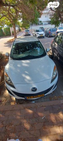 מודעת רכב מאזדה 3