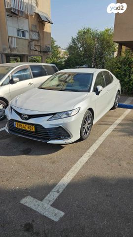 מודעת רכב טויוטה קאמרי