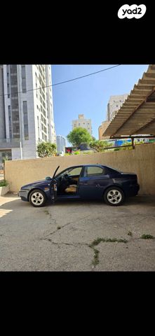 אלפא רומיאו 156