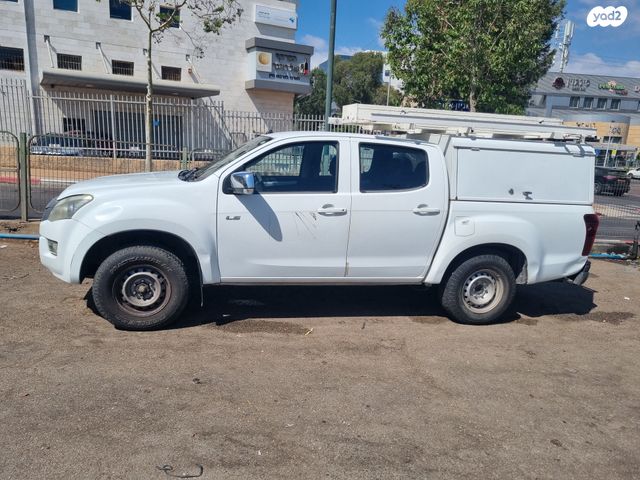 איסוזו די-מקס