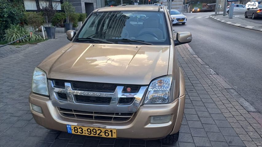 מודעת רכב איסוזו די-מקס