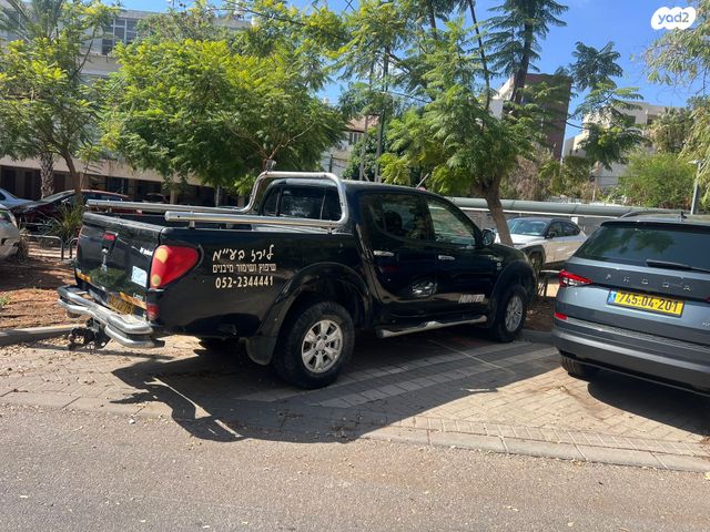 מיצובישי טרייטון / L200