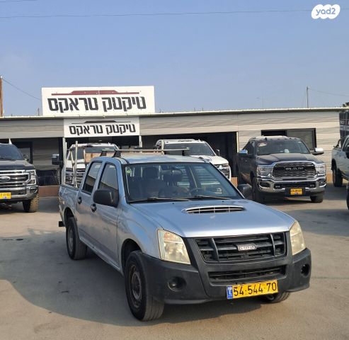 מודעת רכב איסוזו די-מקס