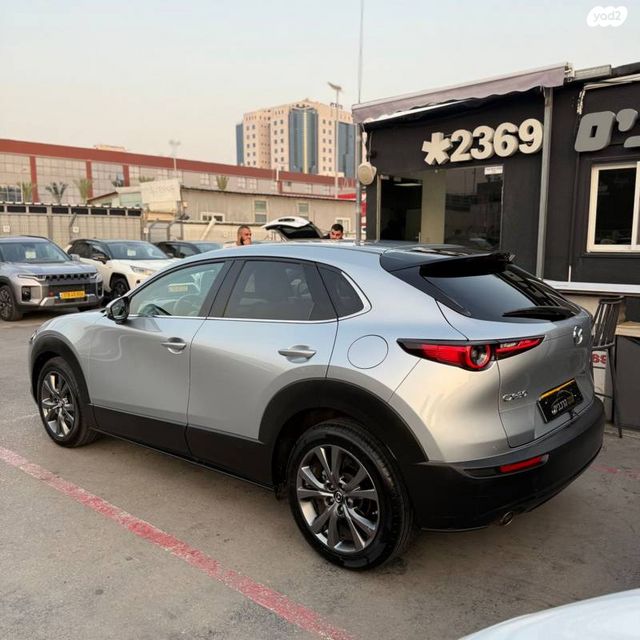 מאזדה CX-30
