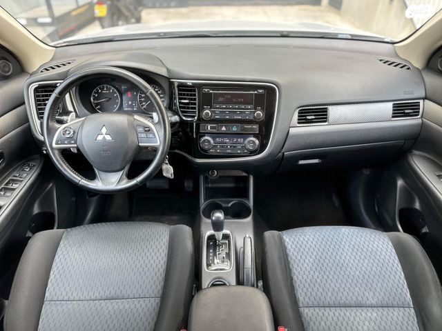 מיצובישי אאוטלנדר