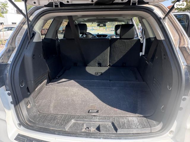 שברולט טראוורס