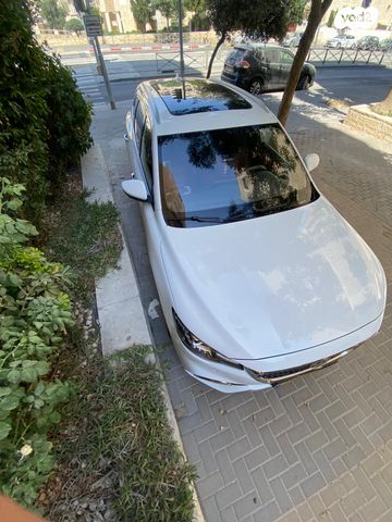 מודעת רכב אם ג'י EHS PHEV