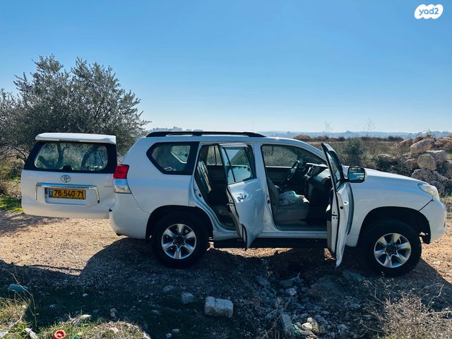 טויוטה לנד קרוזר