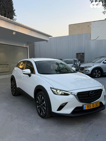 מודעת רכב מאזדה CX-3