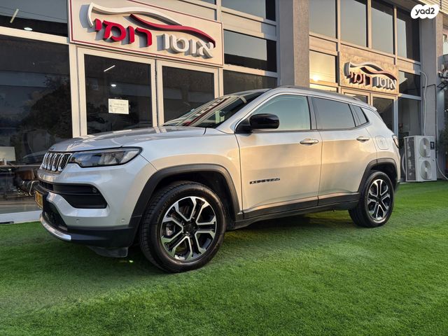 מודעת רכב ג'יפ קומפאס