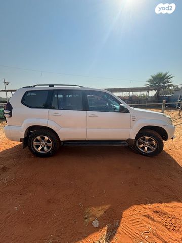 טויוטה לנד קרוזר