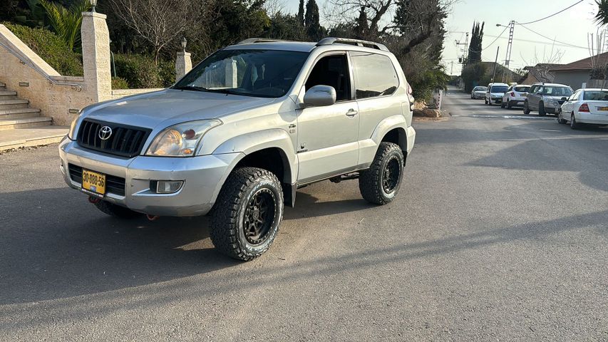 מודעת רכב טויוטה לנד קרוזר