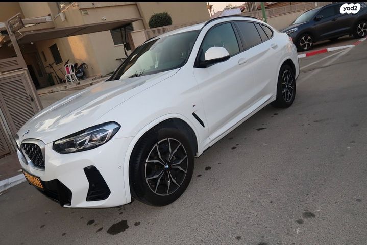 ב מ וו X4