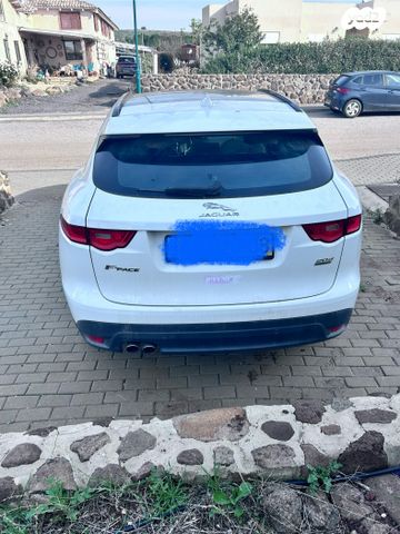 מודעת רכב יגואר F-Pace