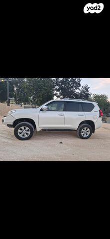 טויוטה לנד קרוזר