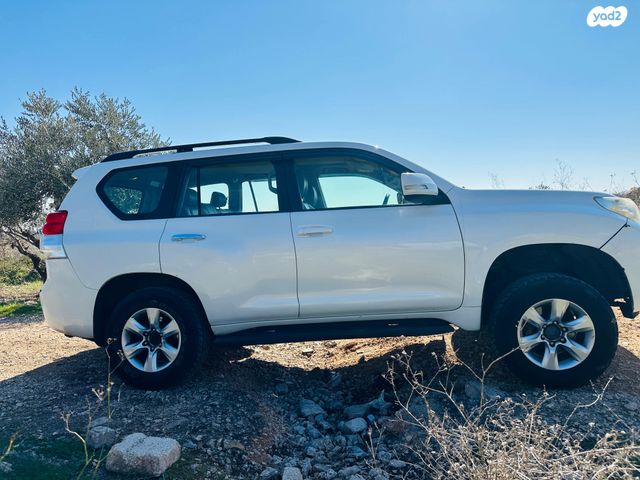 טויוטה לנד קרוזר