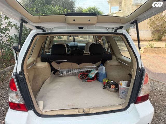 סובארו פורסטר