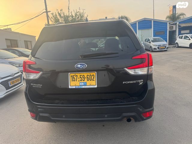 סובארו פורסטר