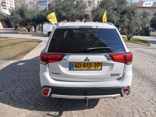 מיצובישי אאוטלנדר