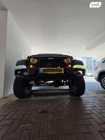 מודעת רכב ג'יפ רנגלר