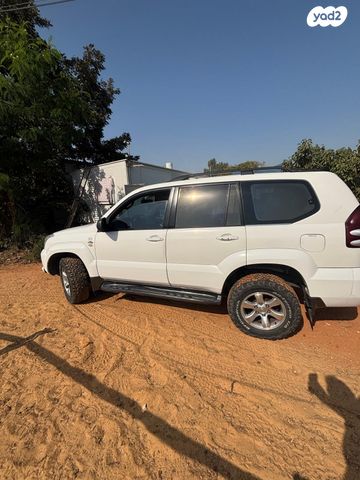 טויוטה לנד קרוזר