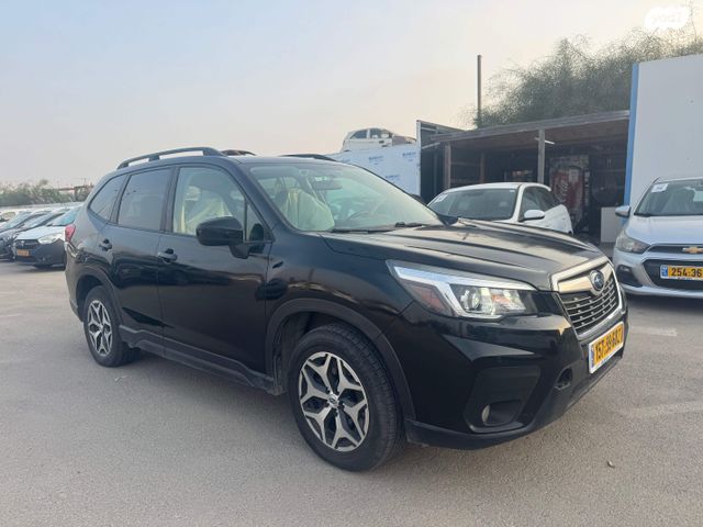 סובארו פורסטר