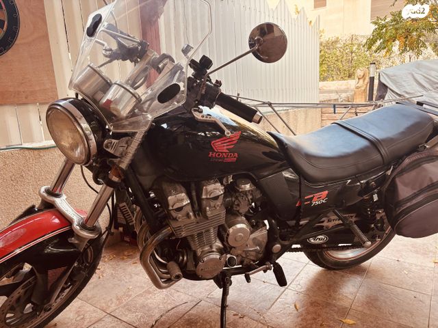 מודעת רכב הונדה CBX750