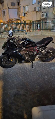 הונדה CBR650R