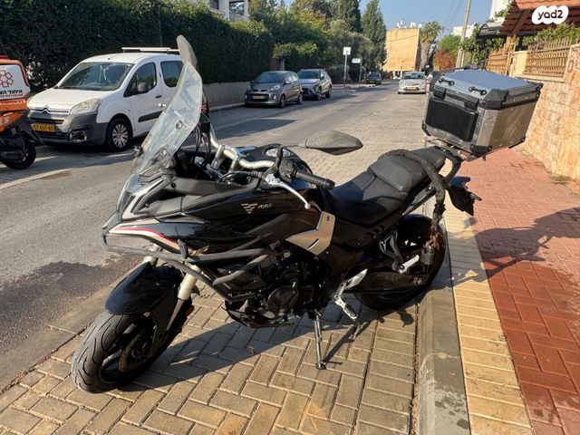 מודעת רכב Voge 500DS