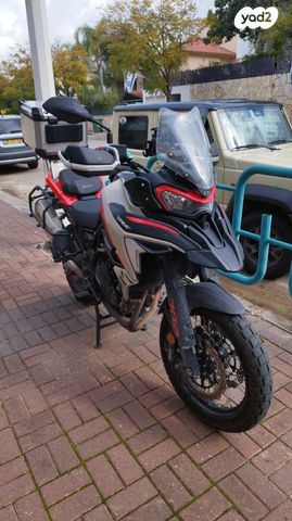 מודעת רכב בנלי TRK702X