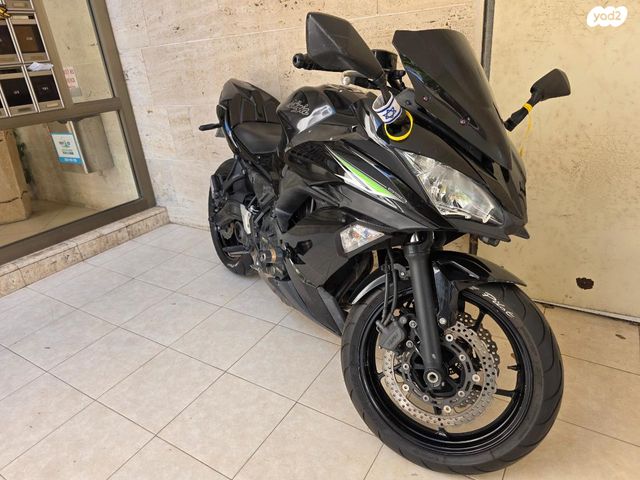 קאוואסאקי נינג'ה 650