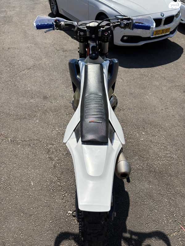 הוסקוורנה TE300