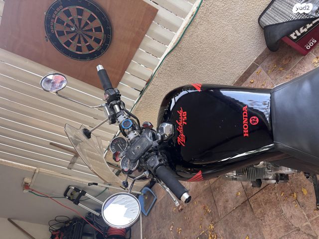 הונדה CBX750