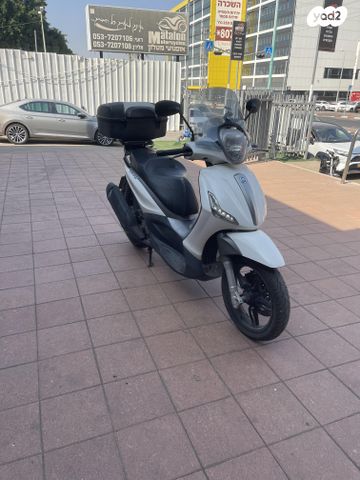 מודעת רכב פיאג'ו בוורלי 350