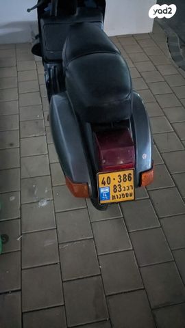 פיאג'ו וספה PX200E