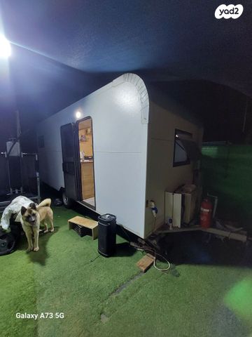 מודעת רכב נגרר (קראוון נגרר)