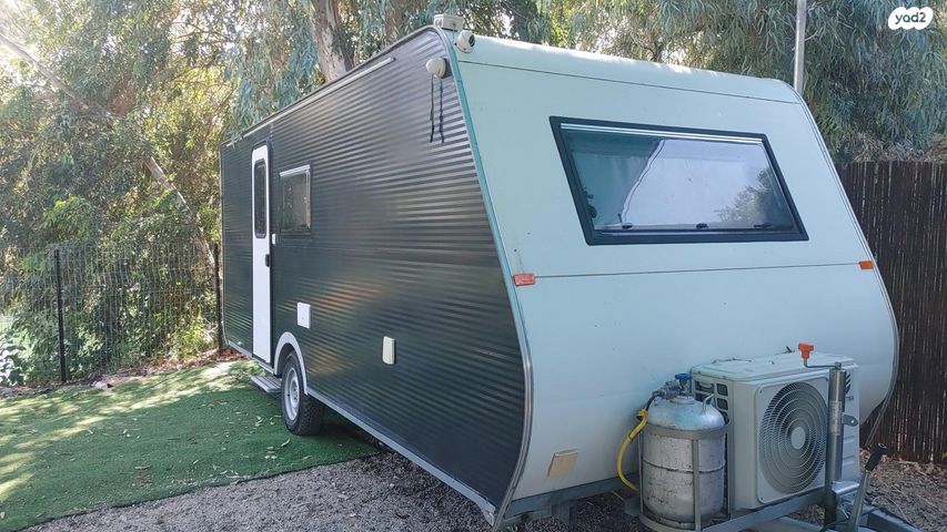 מודעת רכב נגרר (קראוון נגרר)